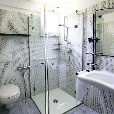 In - Abruzzen 44899 * روزيتو ديلي أبروتسي